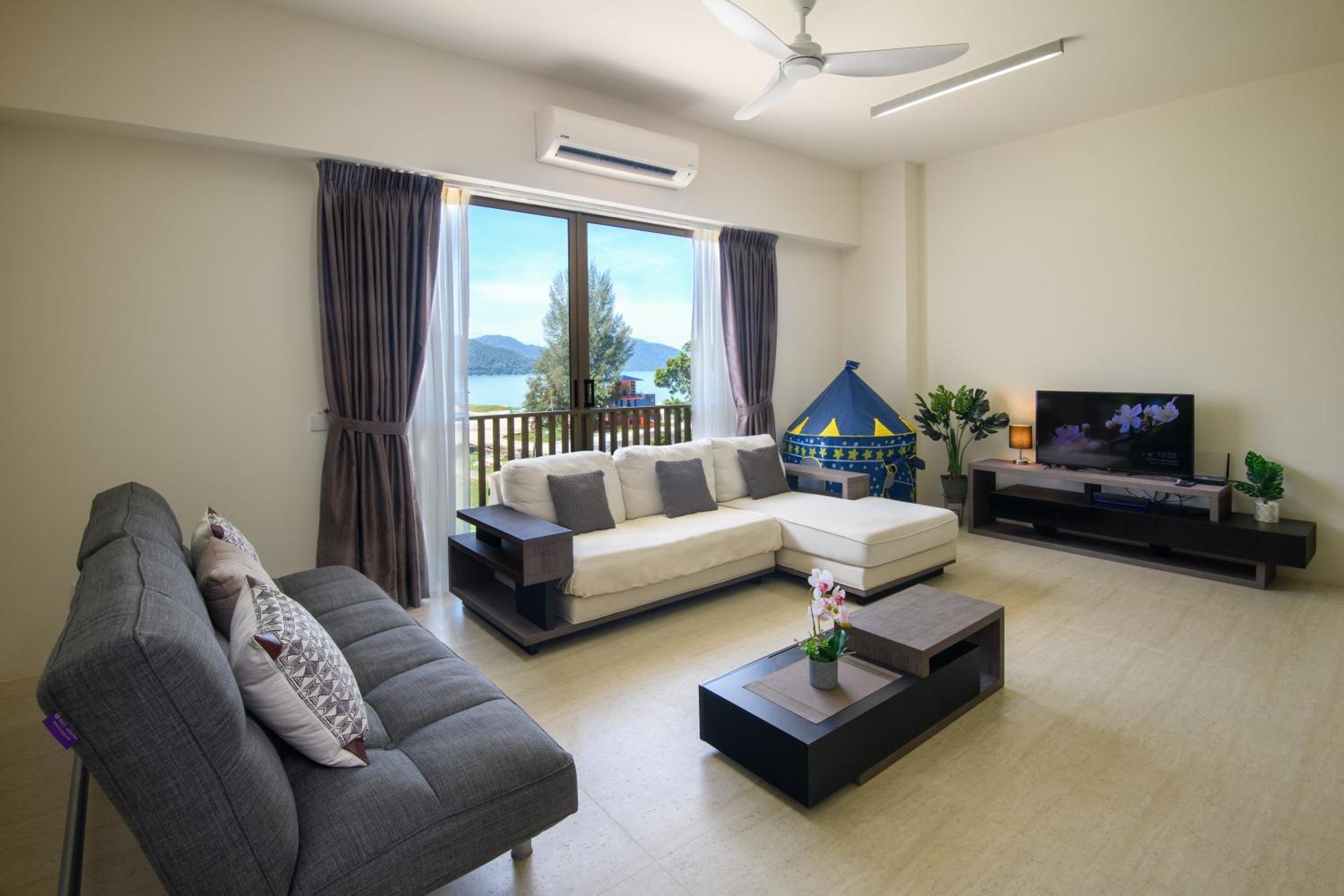 By The Sea Beach Front Apartment バツーフェリンギビーチ エクステリア 写真
