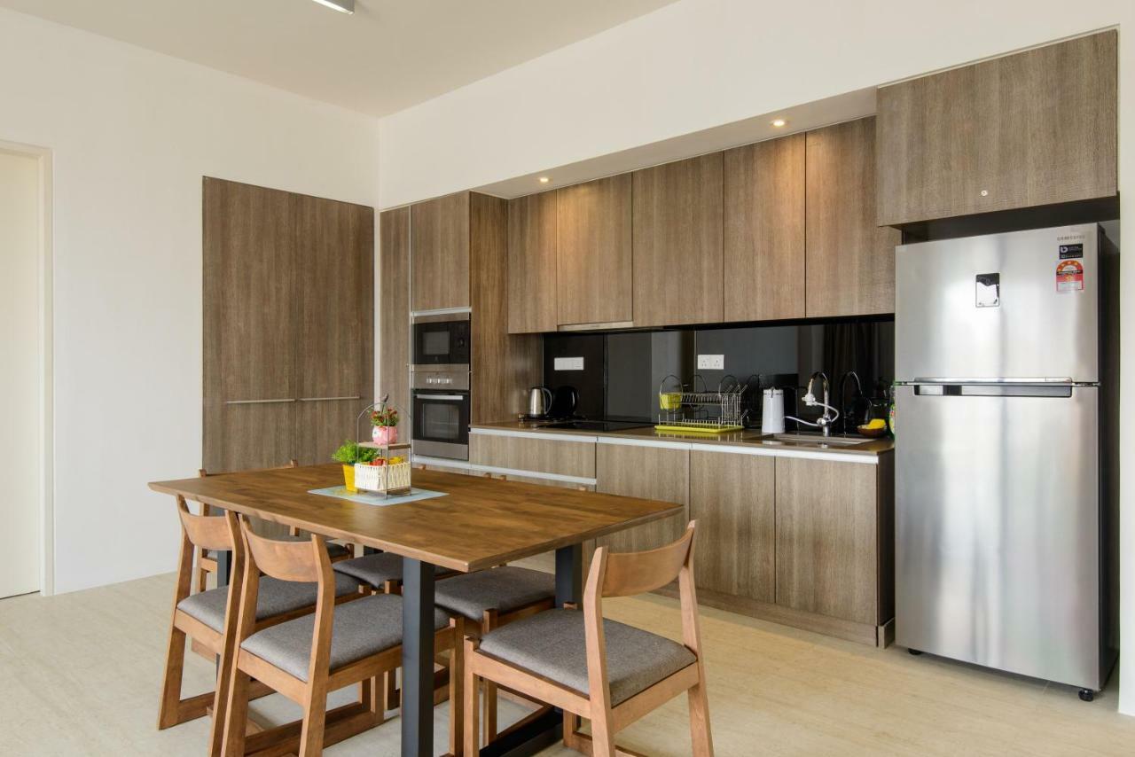 By The Sea Beach Front Apartment バツーフェリンギビーチ エクステリア 写真