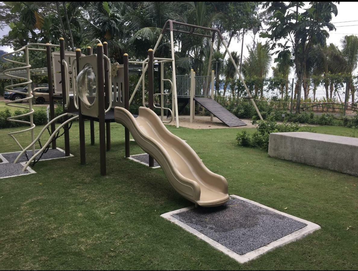 By The Sea Beach Front Apartment バツーフェリンギビーチ エクステリア 写真