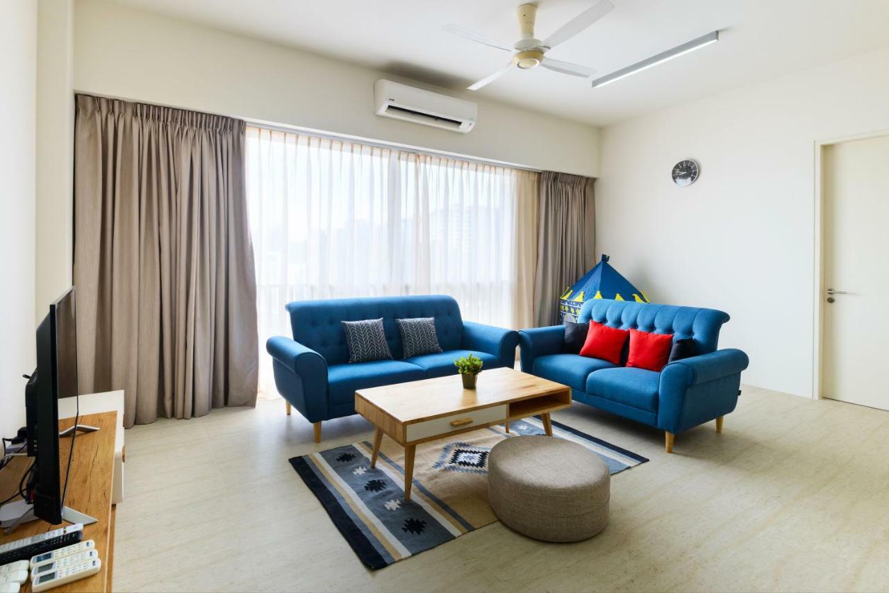 By The Sea Beach Front Apartment バツーフェリンギビーチ エクステリア 写真